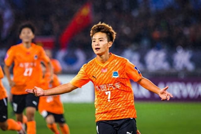 亞冠決戰(zhàn)末刻點球定勝！王霜果斷出擊！