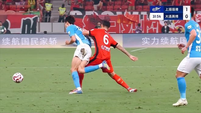 兩名19歲球員造三球，中超關(guān)鍵戰(zhàn)，董路稱海港難奪冠，亞冠遭虐。